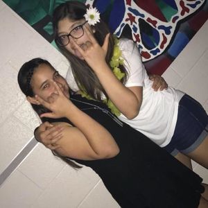 Meet your Posher, Texanie